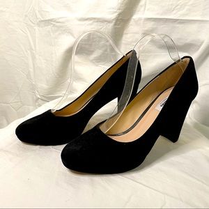 (NWT!) Clarks “Kendra Sienna” Black Pump-Women’s size 10M